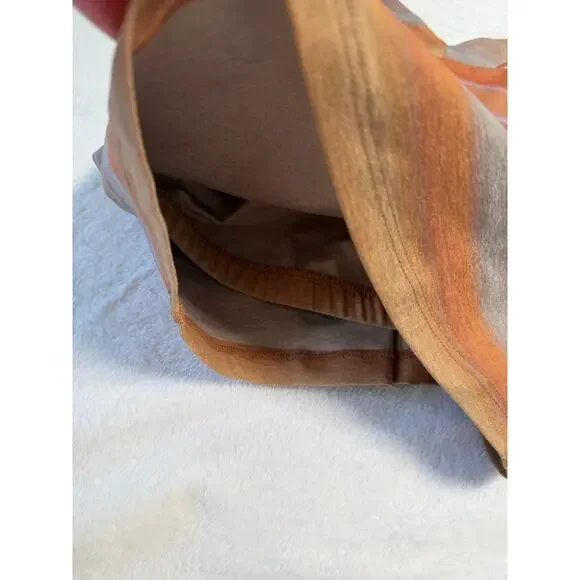 Beyond Yoga Tank Crop Top Shelf Bra Sunset Refocus Softmark Sunset Medium NWT - Picture 8 of 8